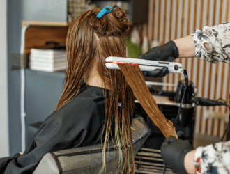 apply-karetin-on-hair